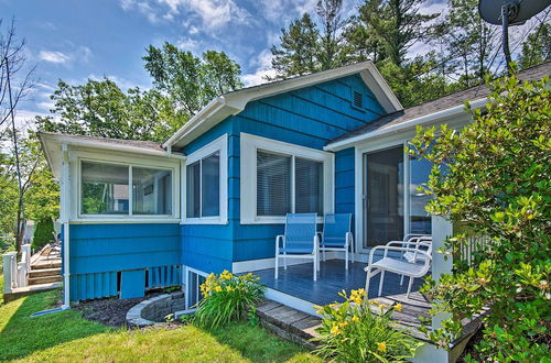 Photo 2 - Winnipesaukee Lakefront Home With Dock & Views