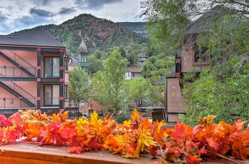 Foto 17 - Downtown Manitou Springs Home: Tranquil Creek View