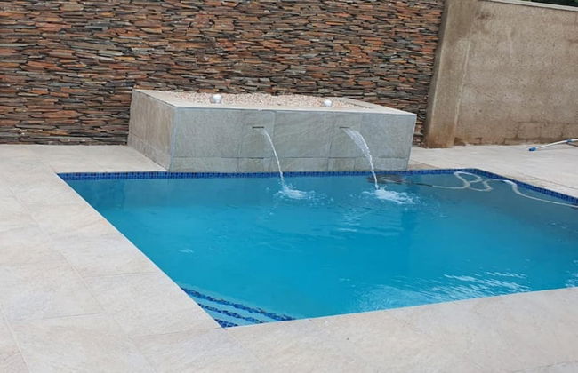 Posh 3 Bed Guesthouse in Hillside With Pool - 2039 - Foto 18