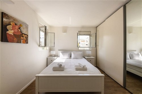 Foto 5 - Stunning 2BR Apartment in Beeri
