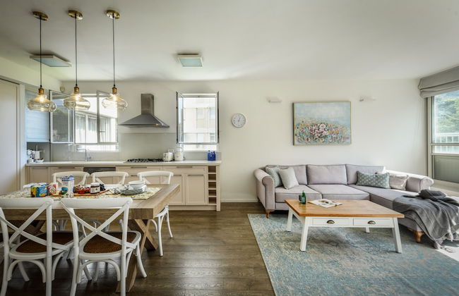 Stunning 2BR Apartment in Beeri - Foto 19