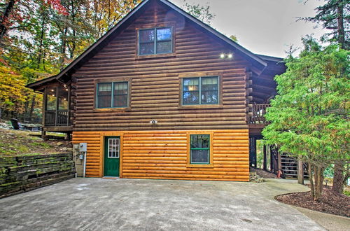 Photo 10 - Massanutten Resort Log Cabin w/ Mountain Views