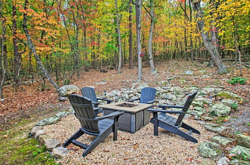 Photo 17 - Massanutten Resort Log Cabin w/ Mountain Views