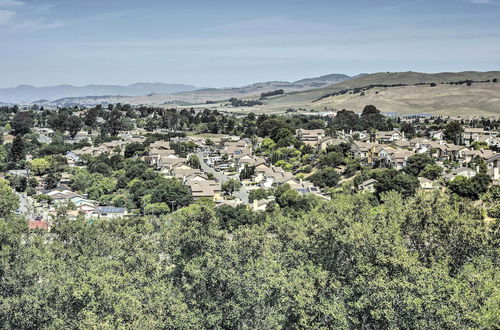 Photo 5 - Vallejo Home W/spacious Deck, Hot Tub & Views