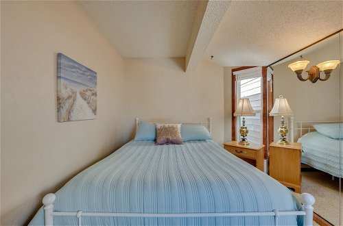 Photo 27 - Loveland Townhome: Walkable to Lake & Park