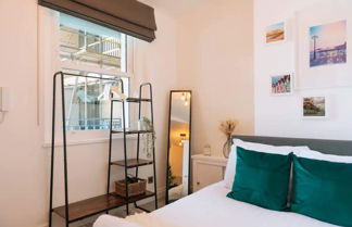 Photo 2 - Cosy & Stylish Studio Hideaway in Brighton's Heart