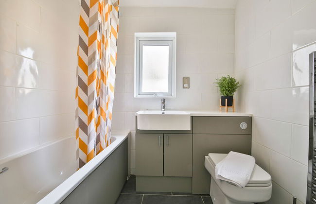 Tranquil 3-bed Home in Cardiff - Foto 25