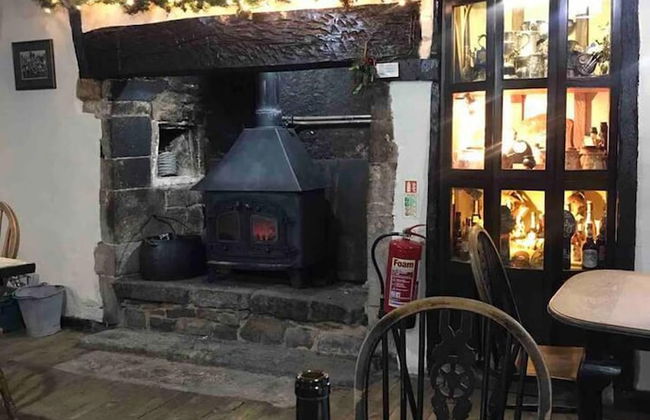 a Stunning and Cosy Character cob Cottage C1750 - Photo 14