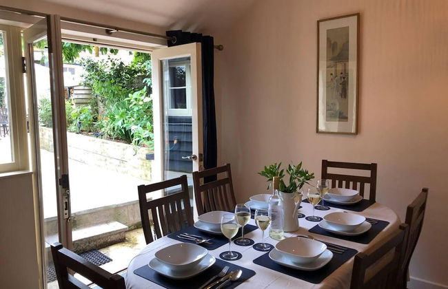 a Stunning and Cosy Character cob Cottage C1750 - Photo 15
