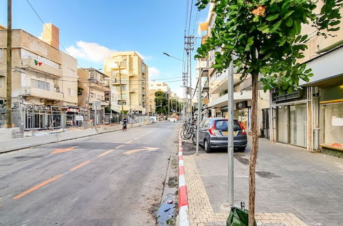 Photo 1 - Ben Yehuda Nuage