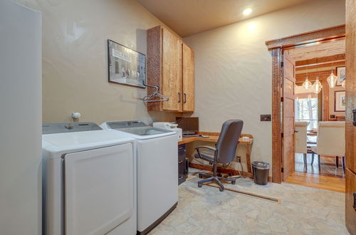 Photo 21 - Angel Fire Cabin Rental w/ Private Hot Tub & Deck