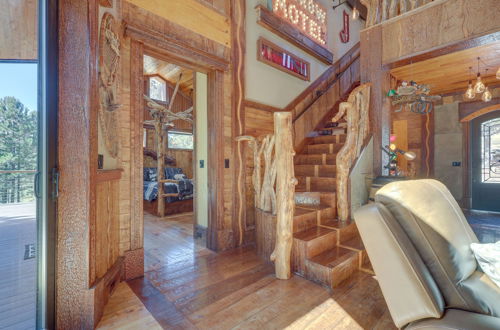 Photo 33 - Angel Fire Cabin Rental w/ Private Hot Tub & Deck