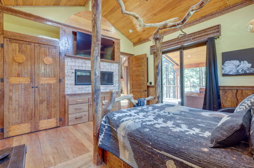 Photo 35 - Angel Fire Cabin Rental w/ Private Hot Tub & Deck