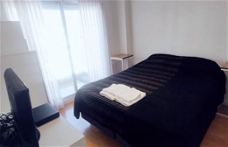 Foto 2 - Ultimate Luxury 2-bedroom Retreat With Balconies and Amenities