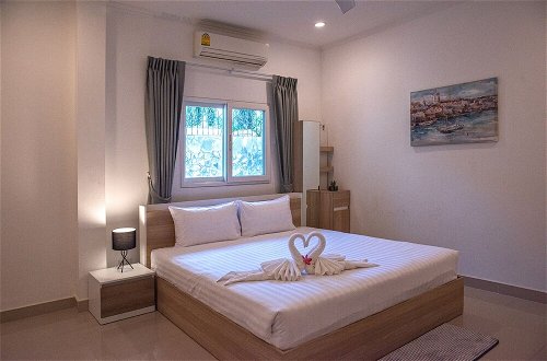 Foto 12 - 6 Bedroom Tropical Pool Villa - V6