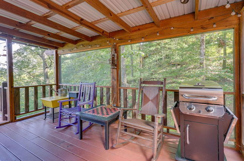 Photo 2 - Murphy Cabin w/ Deck & Sweeping Mountain Views