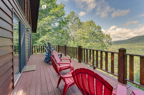 Foto 16 - Murphy Cabin w/ Deck & Sweeping Mountain Views