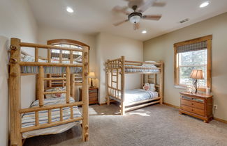 Photo 2 - Klamath Falls Vacation Rental w/ Resort Amenities