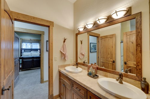 Photo 9 - Klamath Falls Vacation Rental w/ Resort Amenities