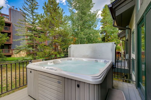 Foto 23 - Breck Hideaway: Private Hot Tub, Fireplace & Deck