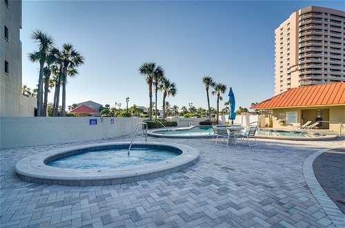 Photo 17 - Clearwater Beachfront Condo w/ Heated Pool Access