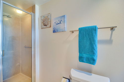 Photo 9 - Clearwater Beachfront Condo w/ Heated Pool Access