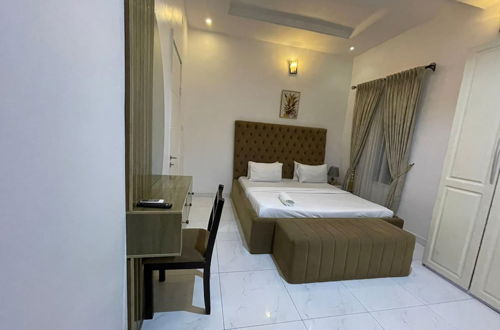 Photo 2 - Immaculate 2-bed Apartment, Victoria Island, Lagos