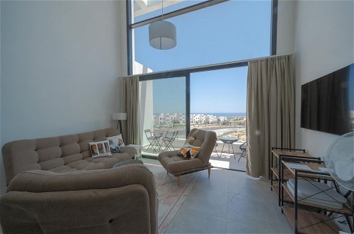 Photo 8 - Modern and Spacious Apartment With Beautiful Roof Terrace and sea View