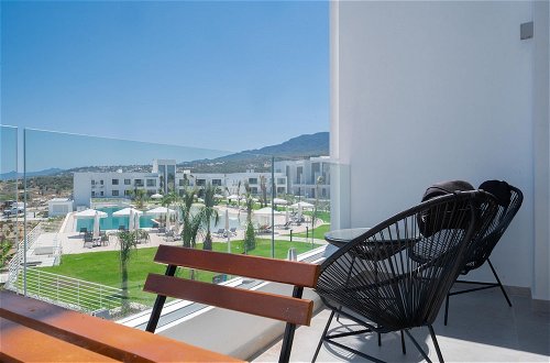 Photo 10 - Modern and Spacious Apartment With Beautiful Roof Terrace and sea View
