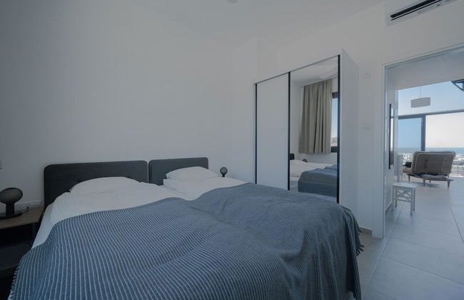 Modern and Spacious Apartment With Beautiful Roof Terrace and sea View - Foto 3