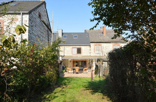 Photo 24 - Holiday Home in Izier With Roofed Terrace, Garden, Parking