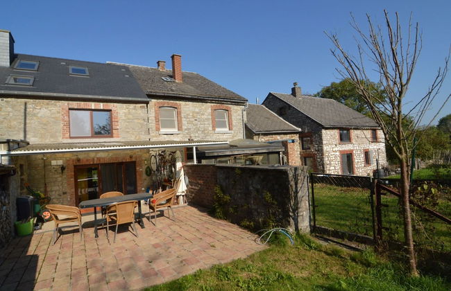 Holiday Home in Izier With Roofed Terrace, Garden, Parking - Foto 19