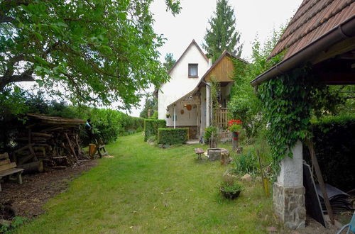 Foto 19 - Lovely Apartment in Svinarov Czech Republic near Forest