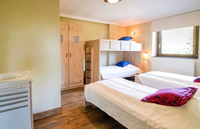 Spacious Holiday Home in Malmedy near Nature Parc High Venn - Foto 11