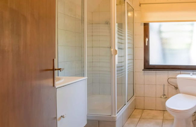 Spacious Holiday Home in Malmedy near Nature Parc High Venn - Foto 18
