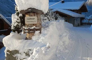 Foto 1 - Cozy Apartment With Mountain Views