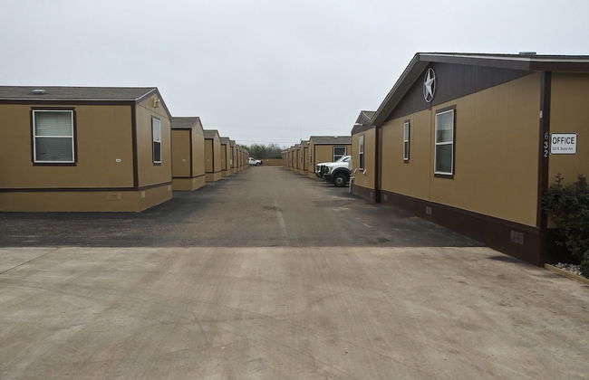 Cotulla Homes - Foto 22