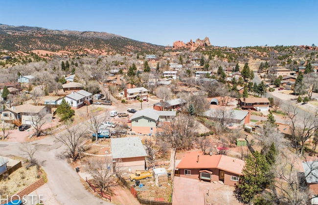 Mtn Dream! Fireplace, Patio & Hot Tub 4BR - Foto 42