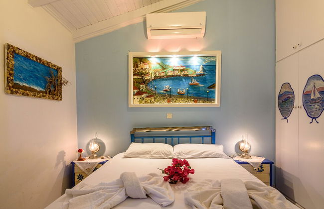 The Blue House Seaside Retreat - Fully Equipped - Photo 3
