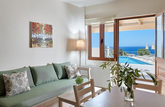 Photo 1 - Cozy Pool Front Apartment With sea View Green