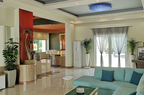 Photo 29 - Louis Luxury Villa