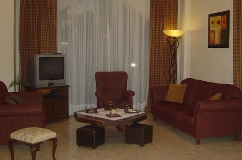 Photo 17 - Layiotis Hotel Apartments