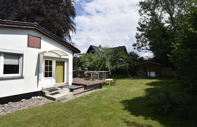 Ferienhaus mit Grossem Garten - Foto 12