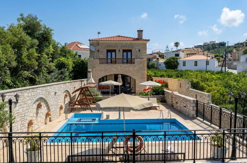 Photo 40 - Luxurious Villa With Private Pool, Near a Couple of Restaurants & Sandy Beach