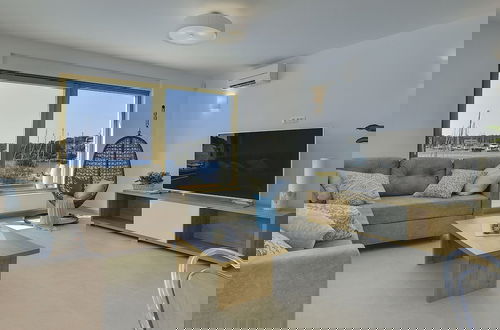 Foto 13 - Beautiful Villa by the sea