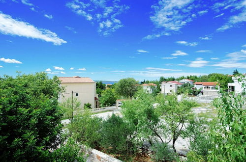 Photo 17 - Apartment in Starigrad With Terrace