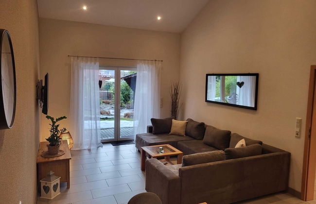 Cozy Holiday Home in Willersdorf With Pond - Foto 9