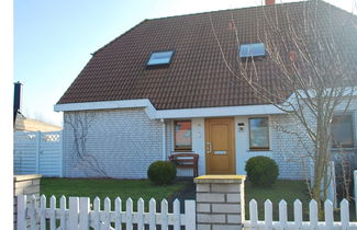 Photo 1 - Tranquil Apartment in Ostseebad Kühlungsborn near Sea Beach