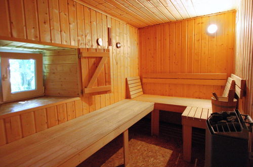 Photo 21 - Cosy Holiday Home in Sourbrodt With Sauna