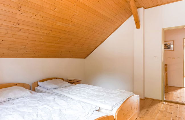 Holiday Home With a Convenient Location in the Giant Mountains for Summer & Winter - Photo 3